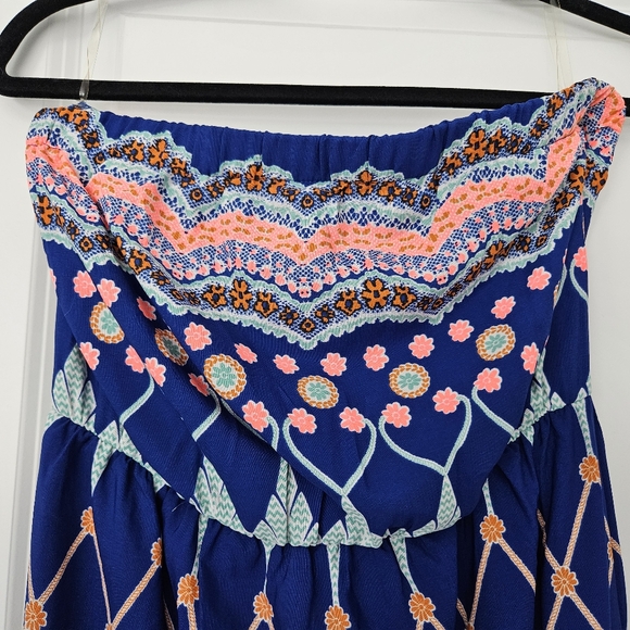 Strapless dress - Picture 2 of 3